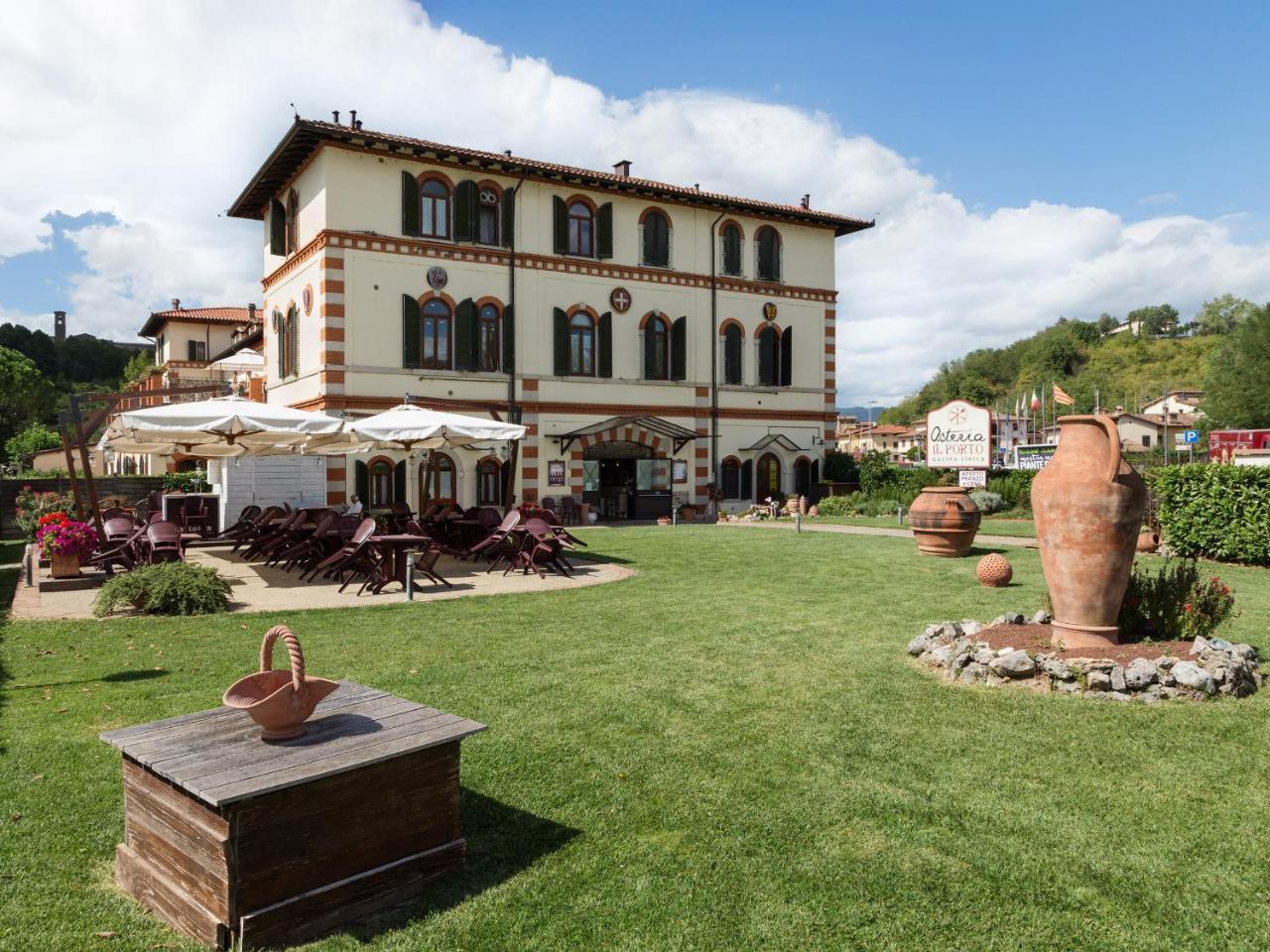 Casa Vacanze - Matelda Acomodação com café da manhã Poppi Exterior foto